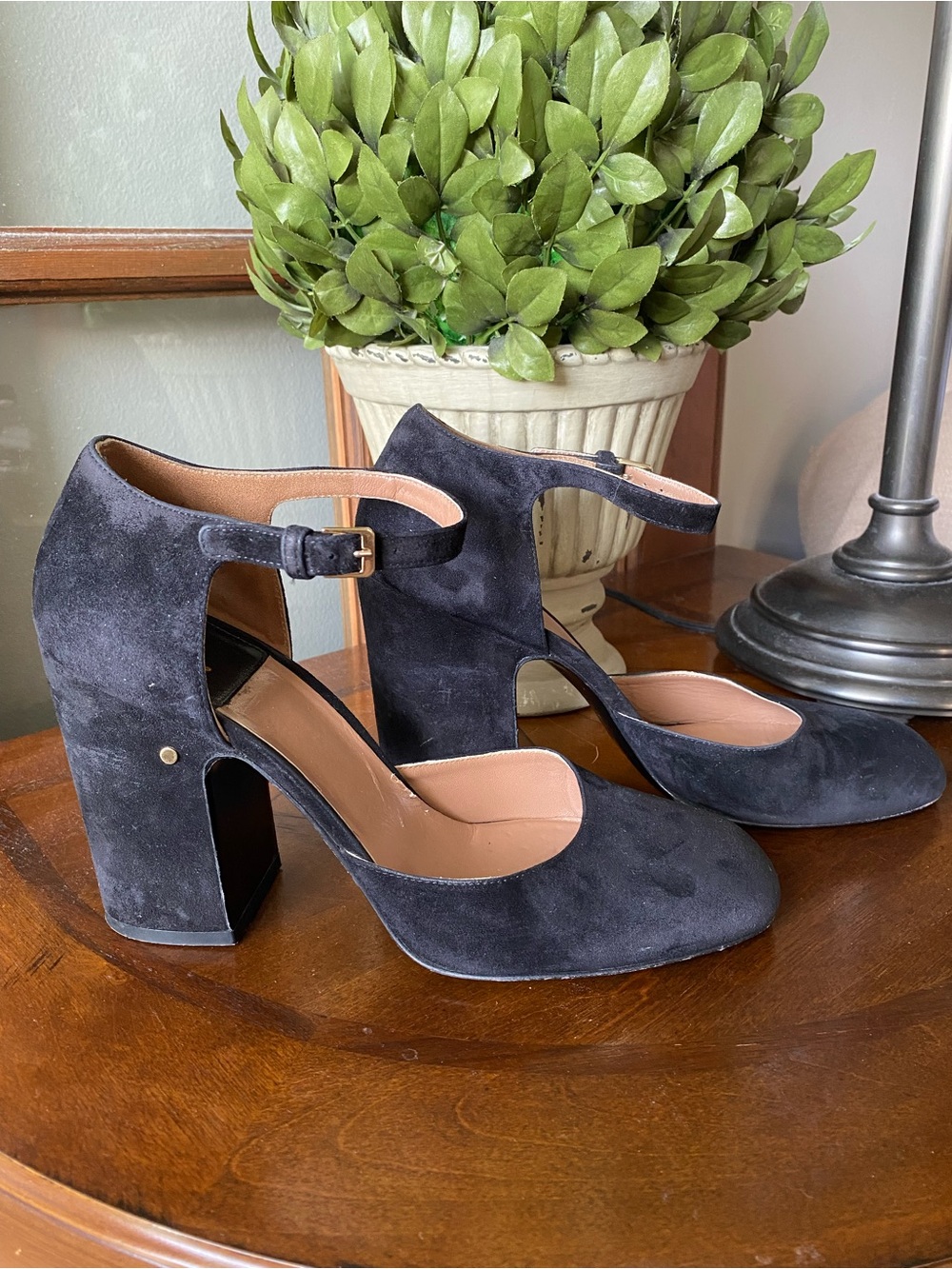 Laurence Dacade Paris Black Suede Mary Jane Block Heel Pumps 39 1/2. - Picture 11 of 13